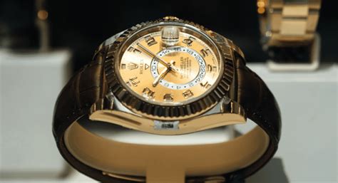 do rolex stop ticking|how to keep rolex ticking.